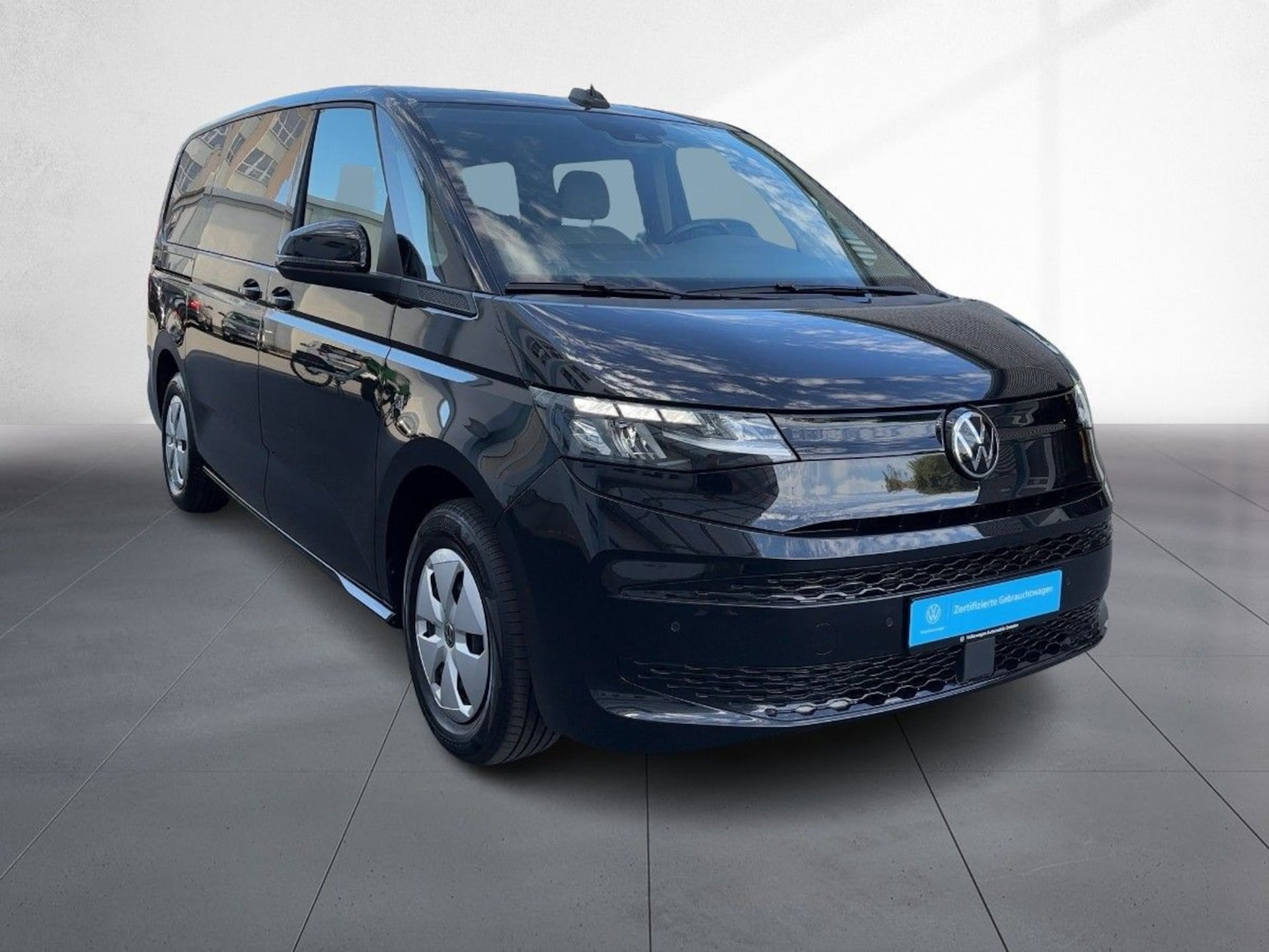 Volkswagen Multivan Langversion Basis-Modell
