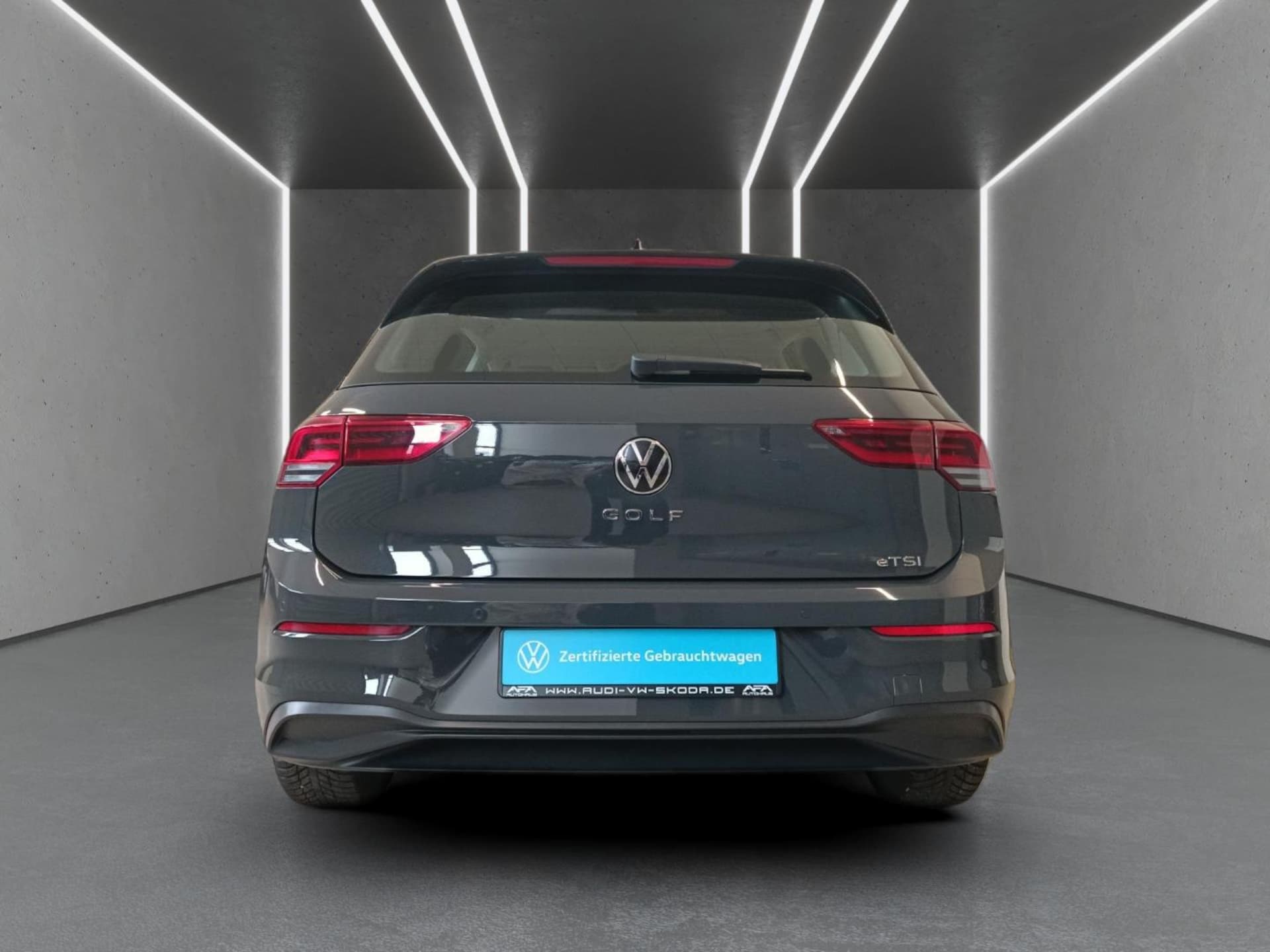 Volkswagen Golf Life