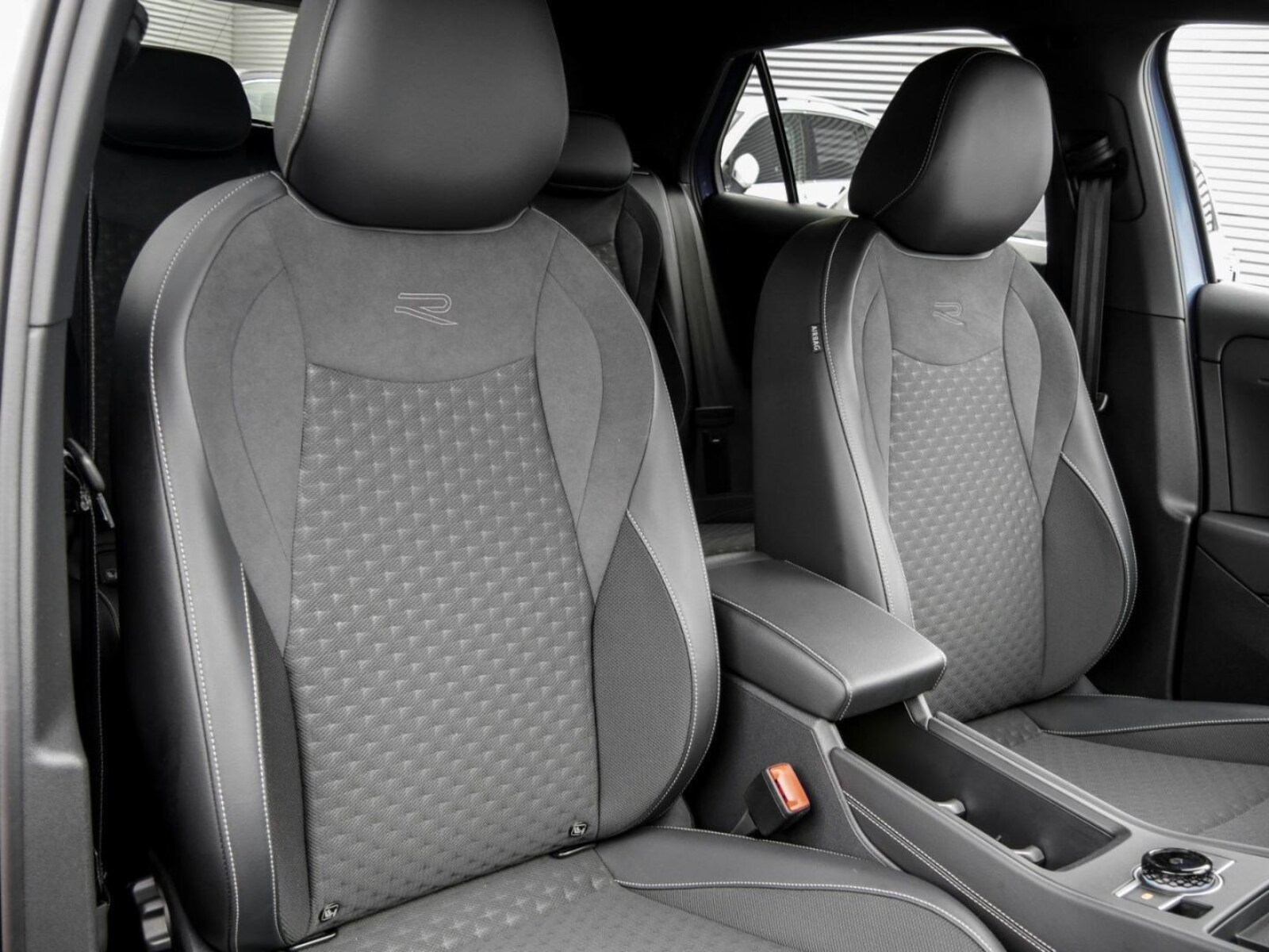 Volkswagen T-Roc – Bild 7