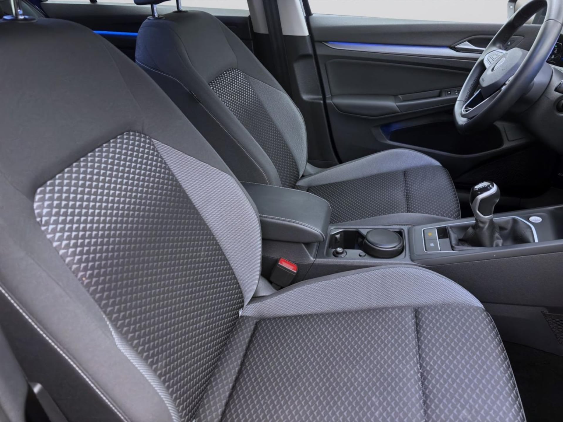 Volkswagen Golf Active