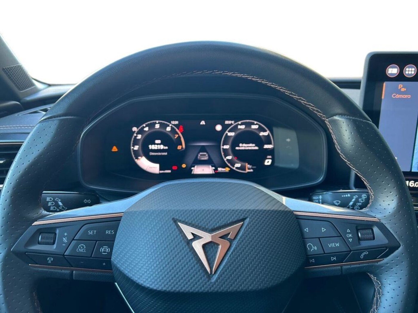 CUPRA Leon León 1.5 TSI 110 kW (150 CV) — photo 11