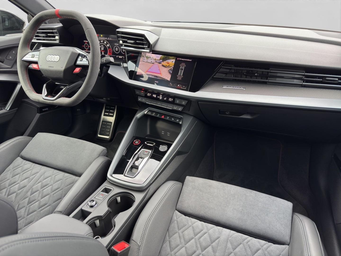 Bild über Audi RS 3 Sportback TFSI quattro 294 kW S tronic - für weitere Informationen kontaktieren Sie den Audi Partner