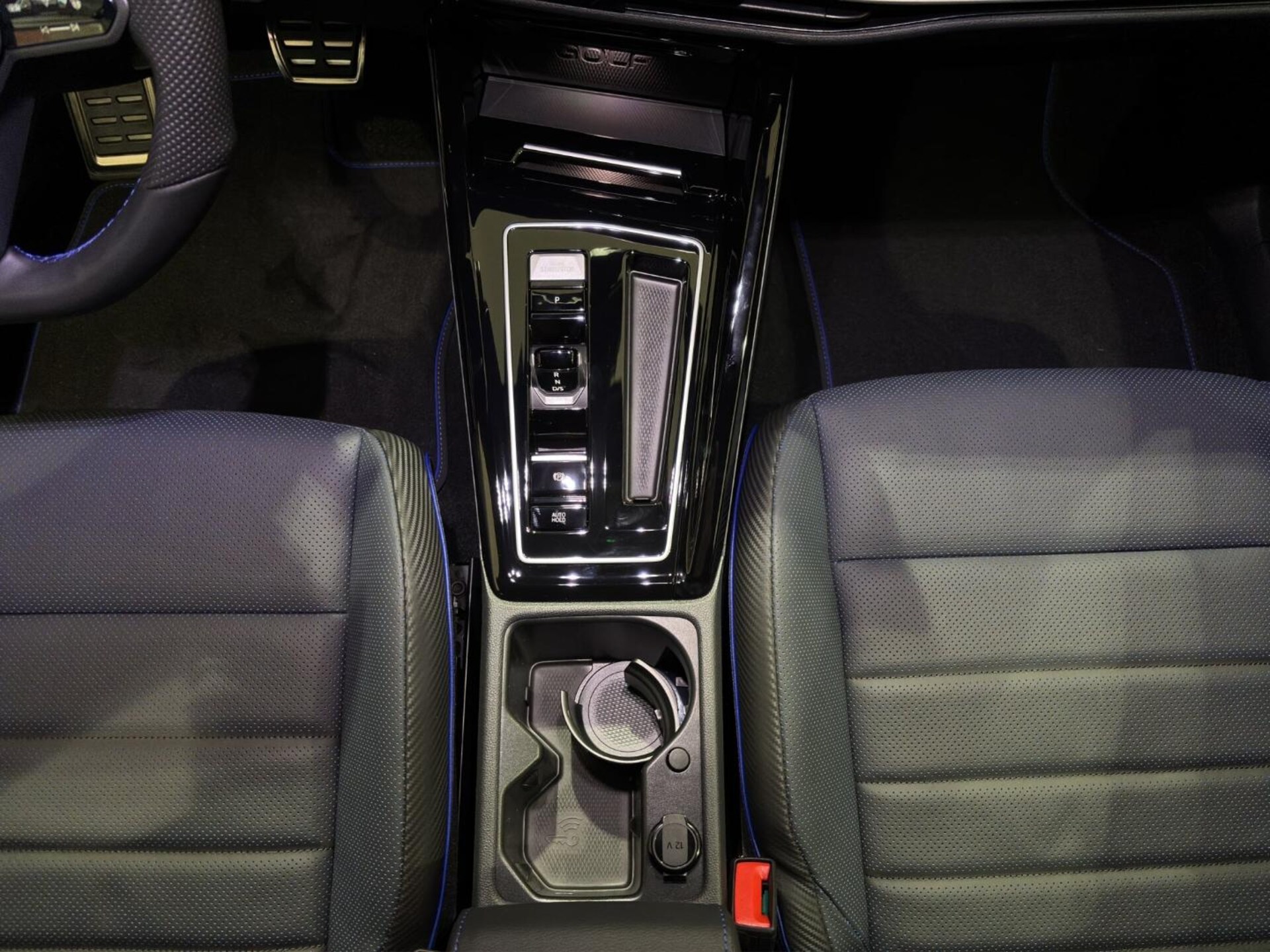 Volkswagen Golf Variant R