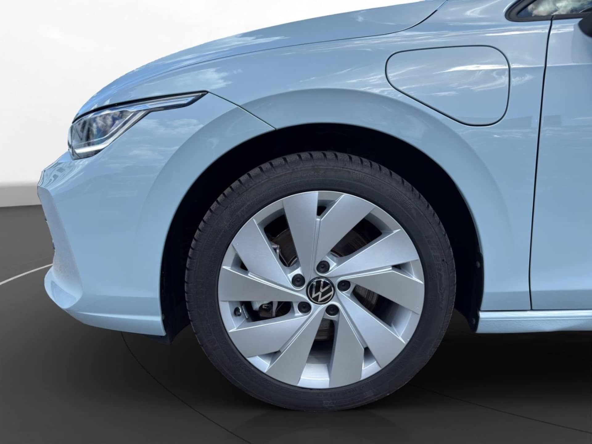 Volkswagen Golf Life