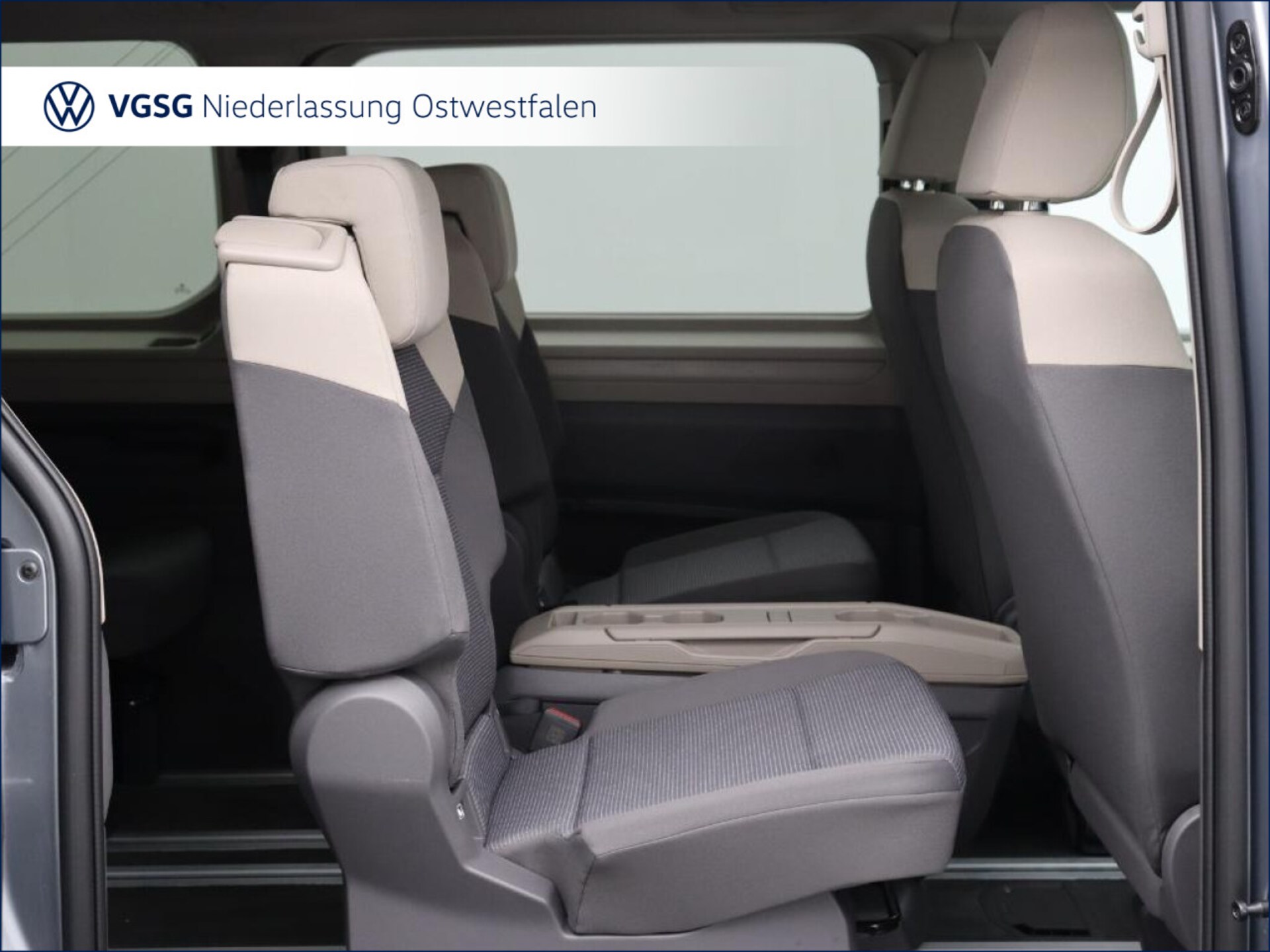 Volkswagen Multivan Langversion Basis-Modell