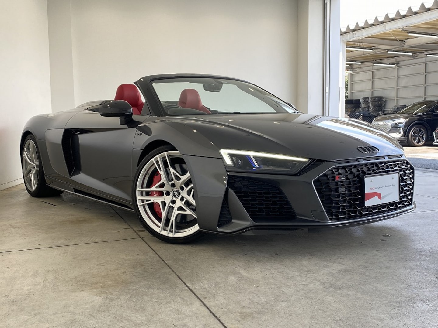 Audi R8 Spyder R8 Spyder V10 performance 5.2 FSI quattro S tronic for more details contact your dealer
