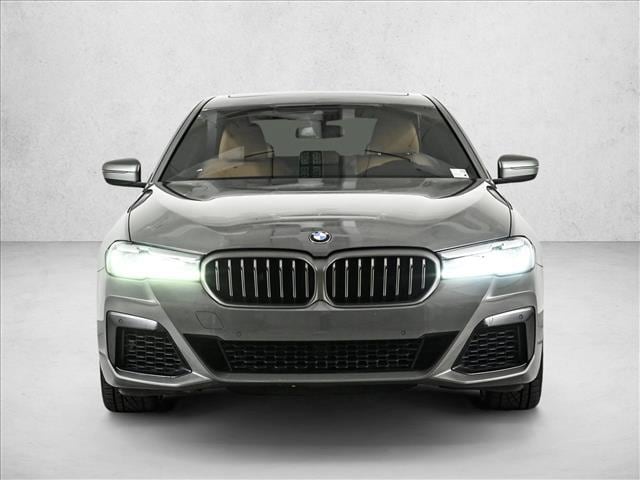 2022 BMW M550
