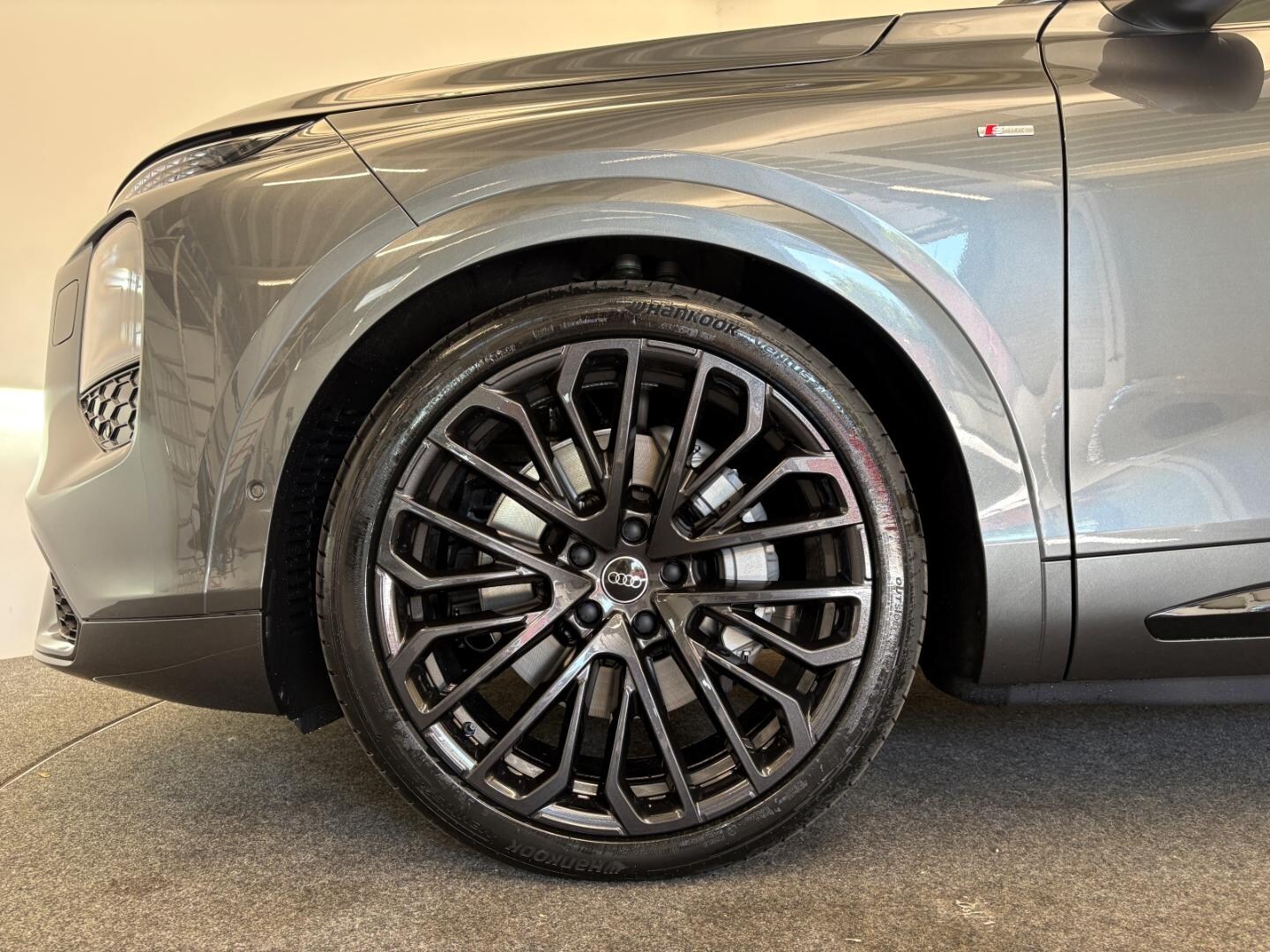 Bild über Audi Q7 SUV TDI quattro 220 kW tiptronic - für weitere Informationen kontaktieren Sie den Audi Partner