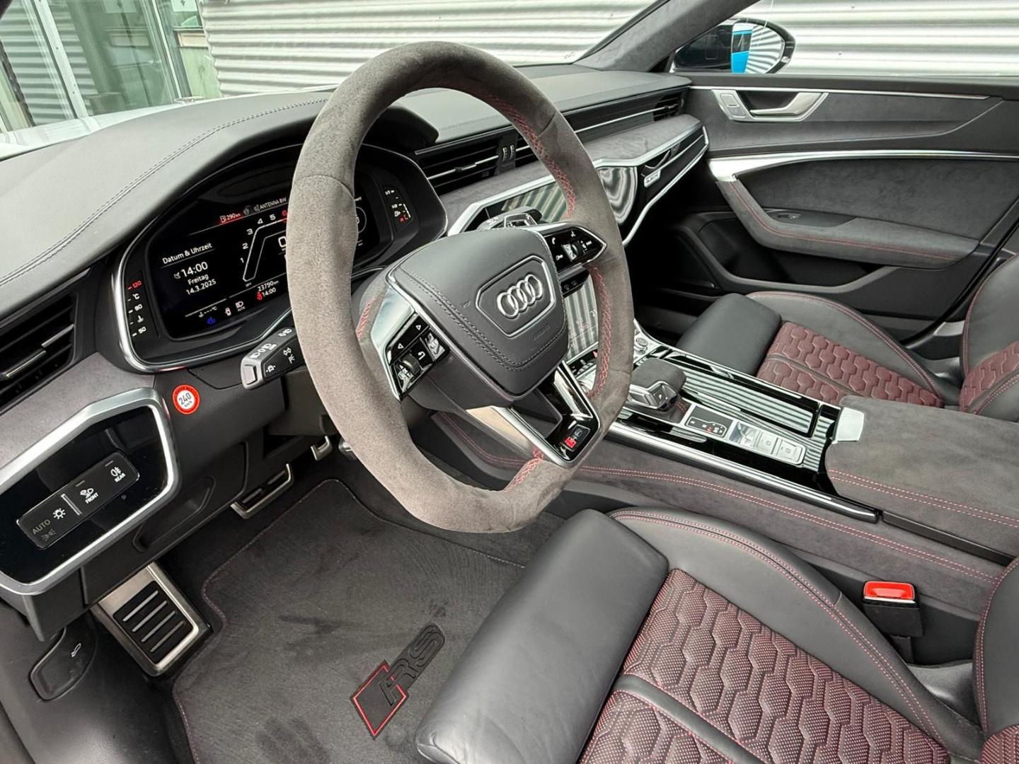 Image about Audi RS 7 Sportback quattro tiptronic