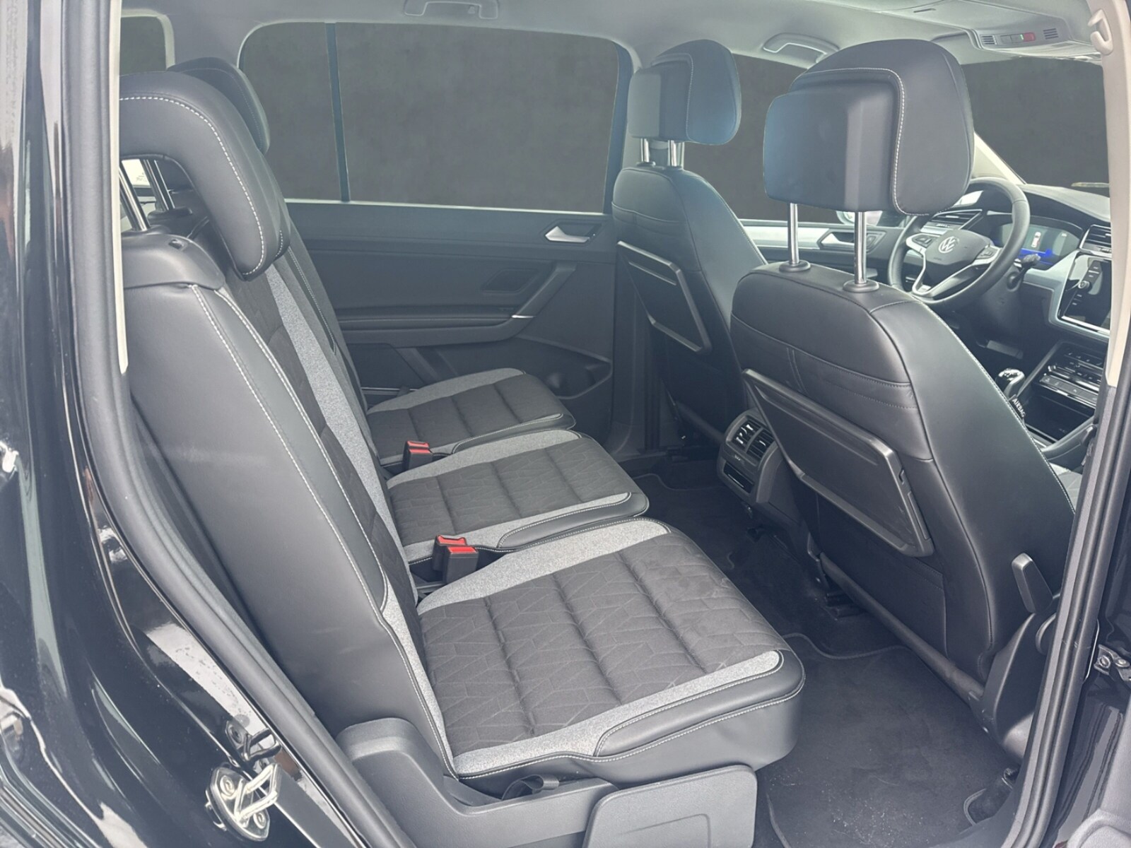 Volkswagen Touran – Bild 10