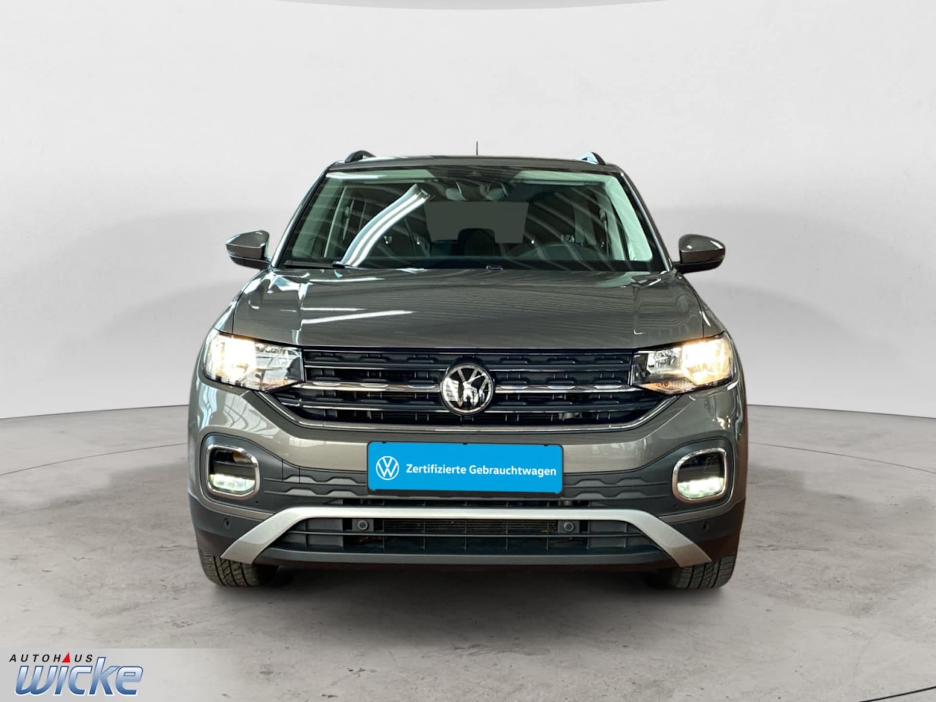 Volkswagen T-Cross United