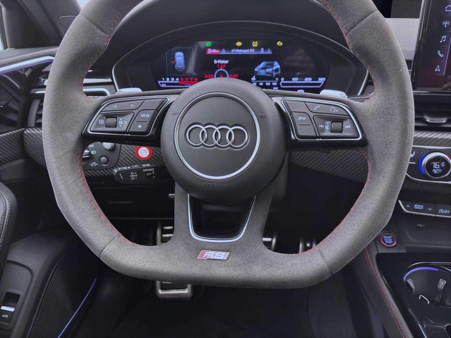 Bild über Audi RS 4 Avant TFSI quattro tiptronic - für weitere Informationen kontaktieren Sie den Audi Partner