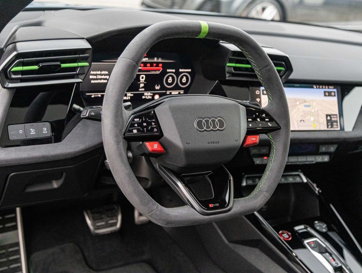 Image about Audi RS 3 Limousine TFSI quattro S tronic
