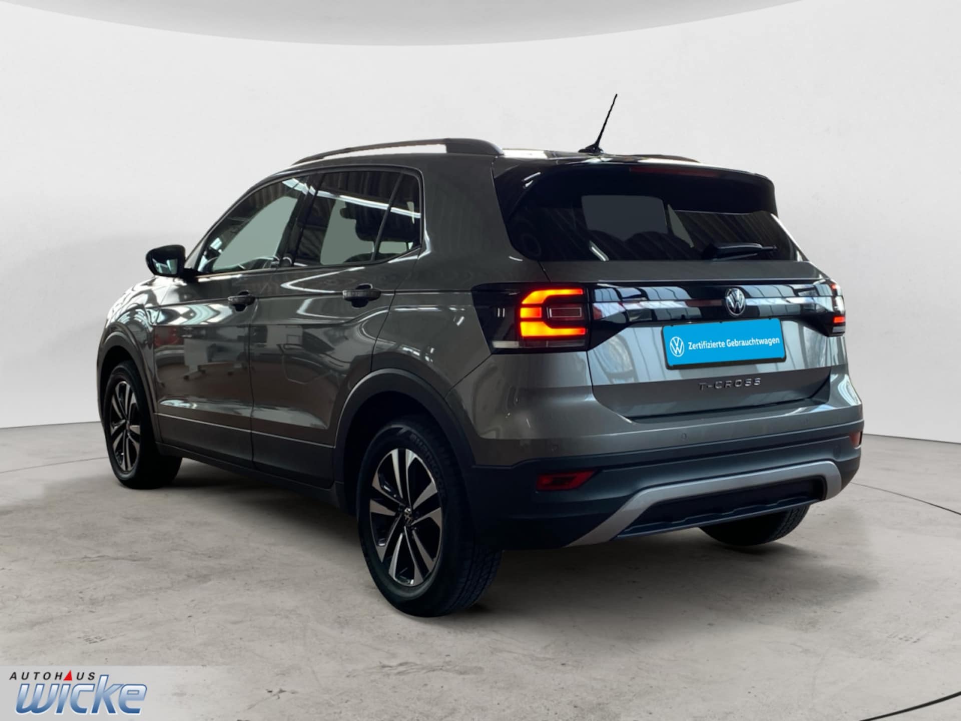 Volkswagen T-Cross United