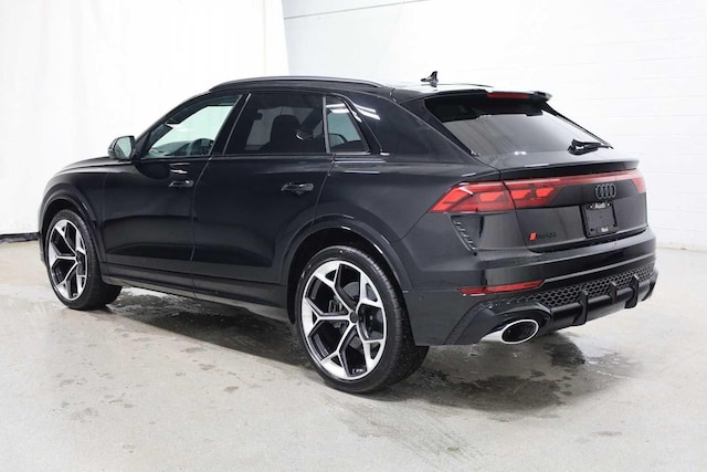 2026 Audi RS Q8 SUV performance