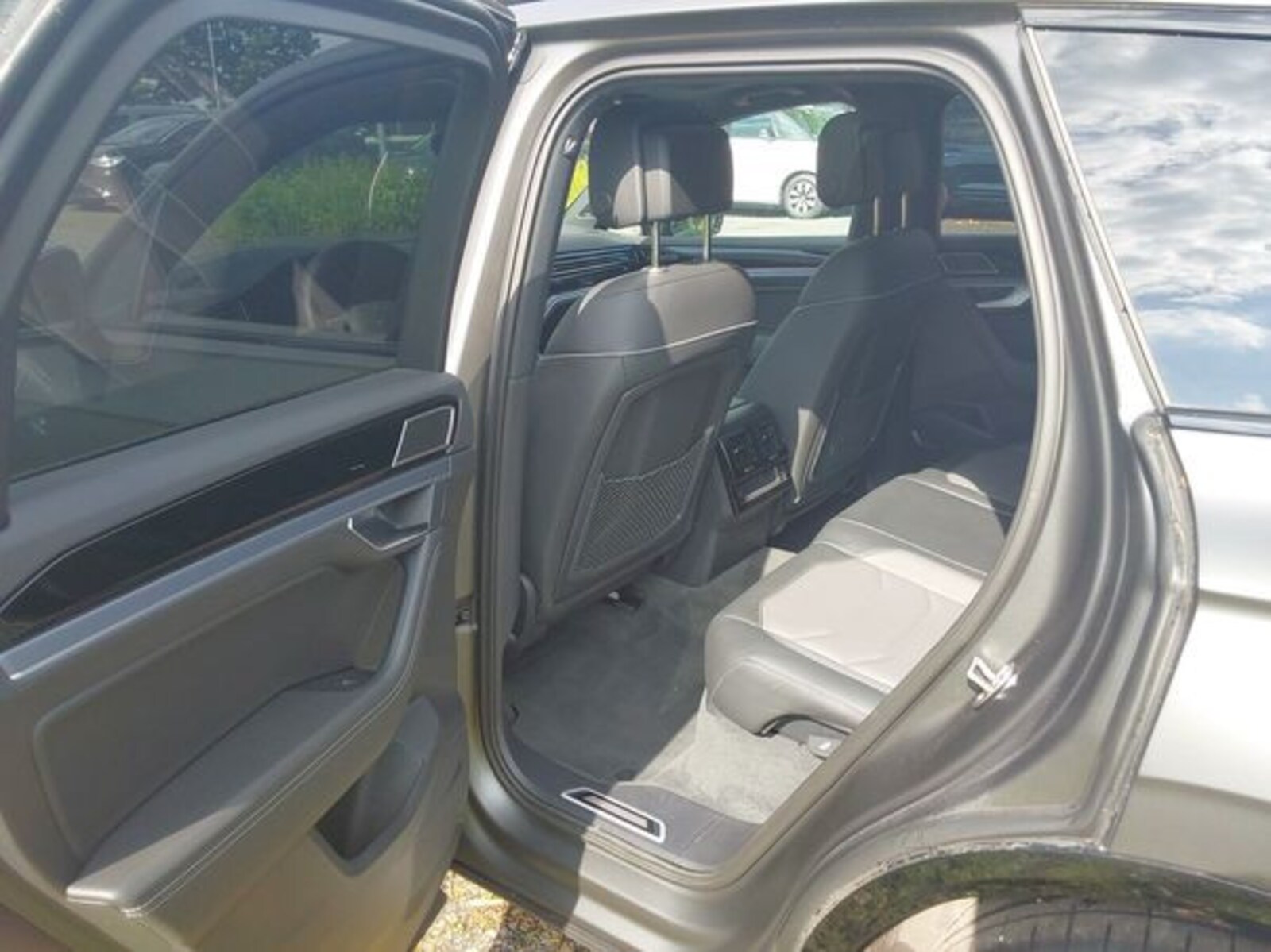 Volkswagen Touareg – Bild 7