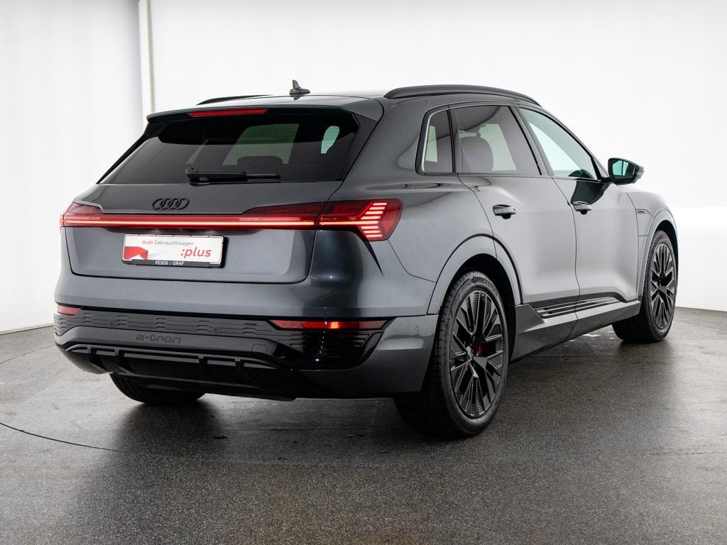 Image about Audi Q8 e-tron S line 50 e-tron quattro