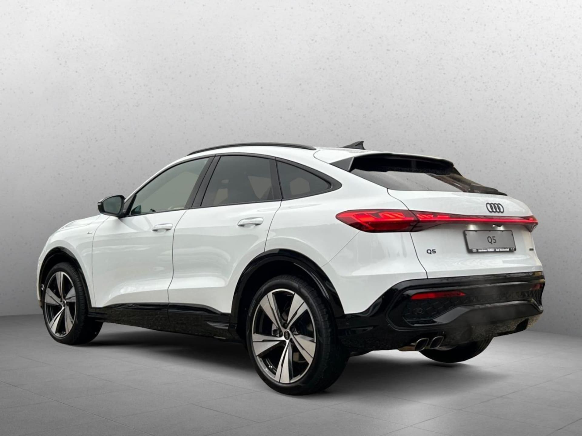 Audi Q5 Sportback edition one