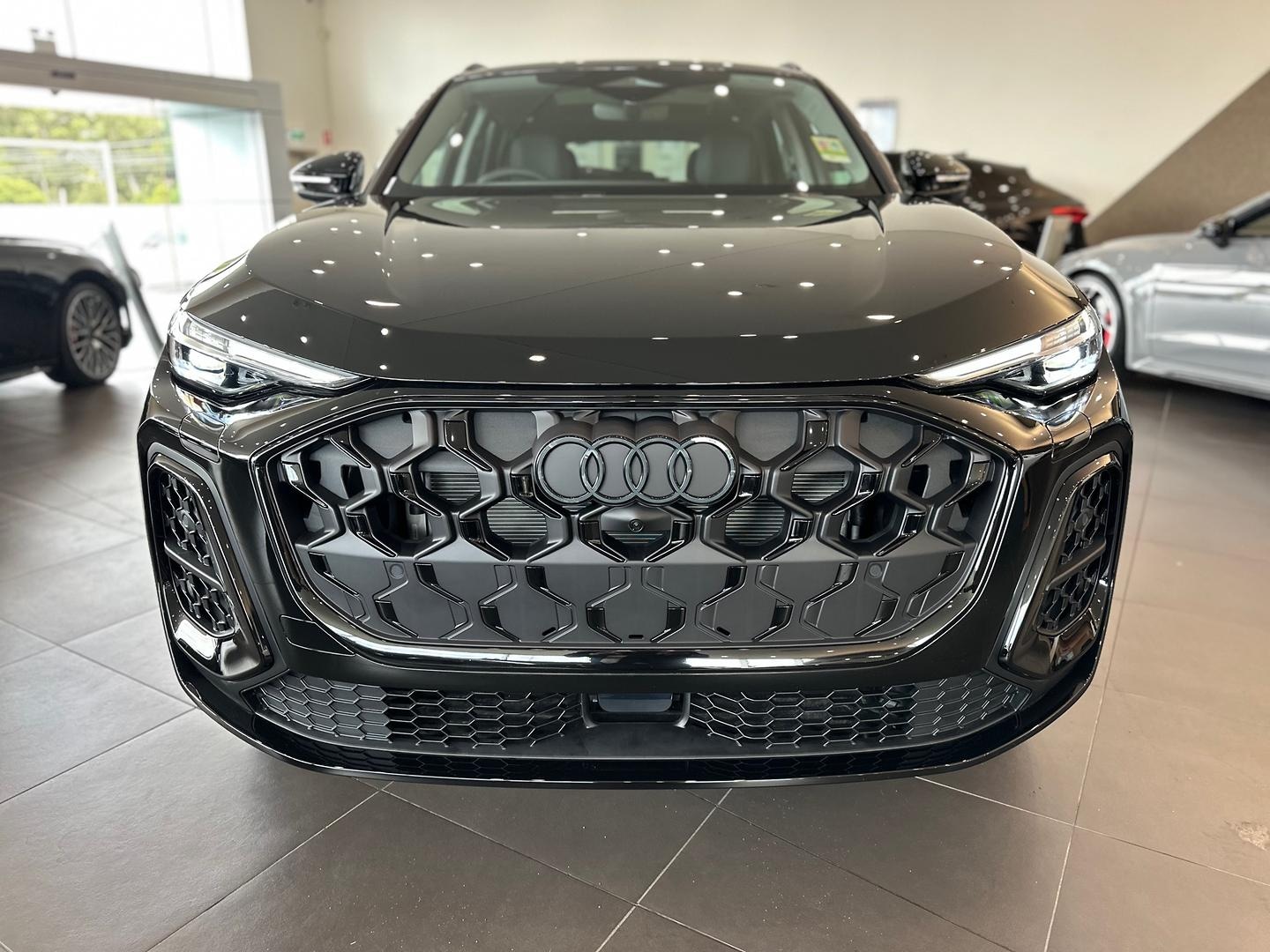 Image about Audi Q5 SUV TDI quattro 150 kW sport