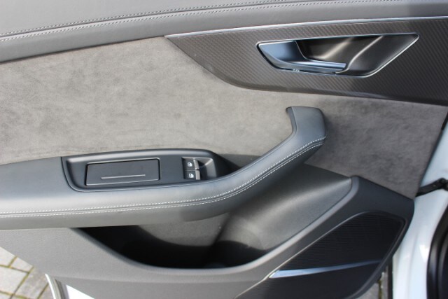 Image about Audi RS Q8 RS Q8 441(600) kW(PS) tiptronic