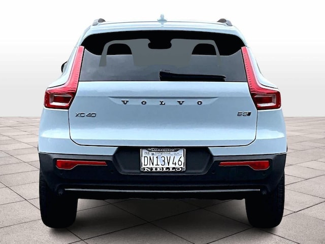 2026 Volvo XC40