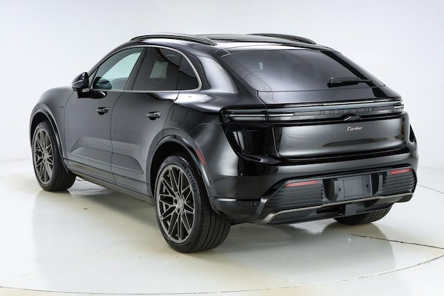 2025 Porsche Macan Electric
