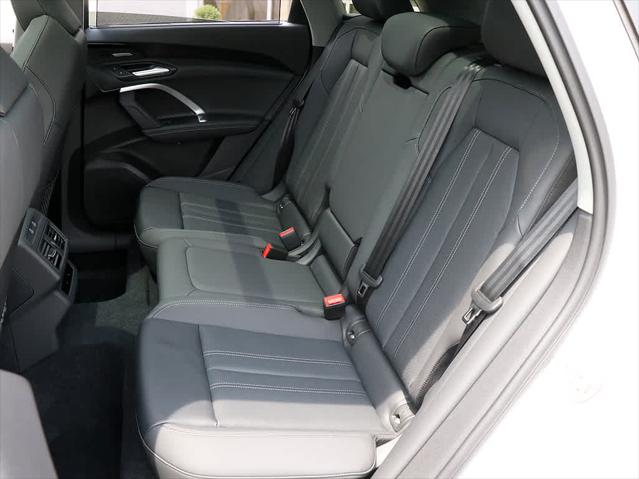 2025 AUDI Q5 - Image 13