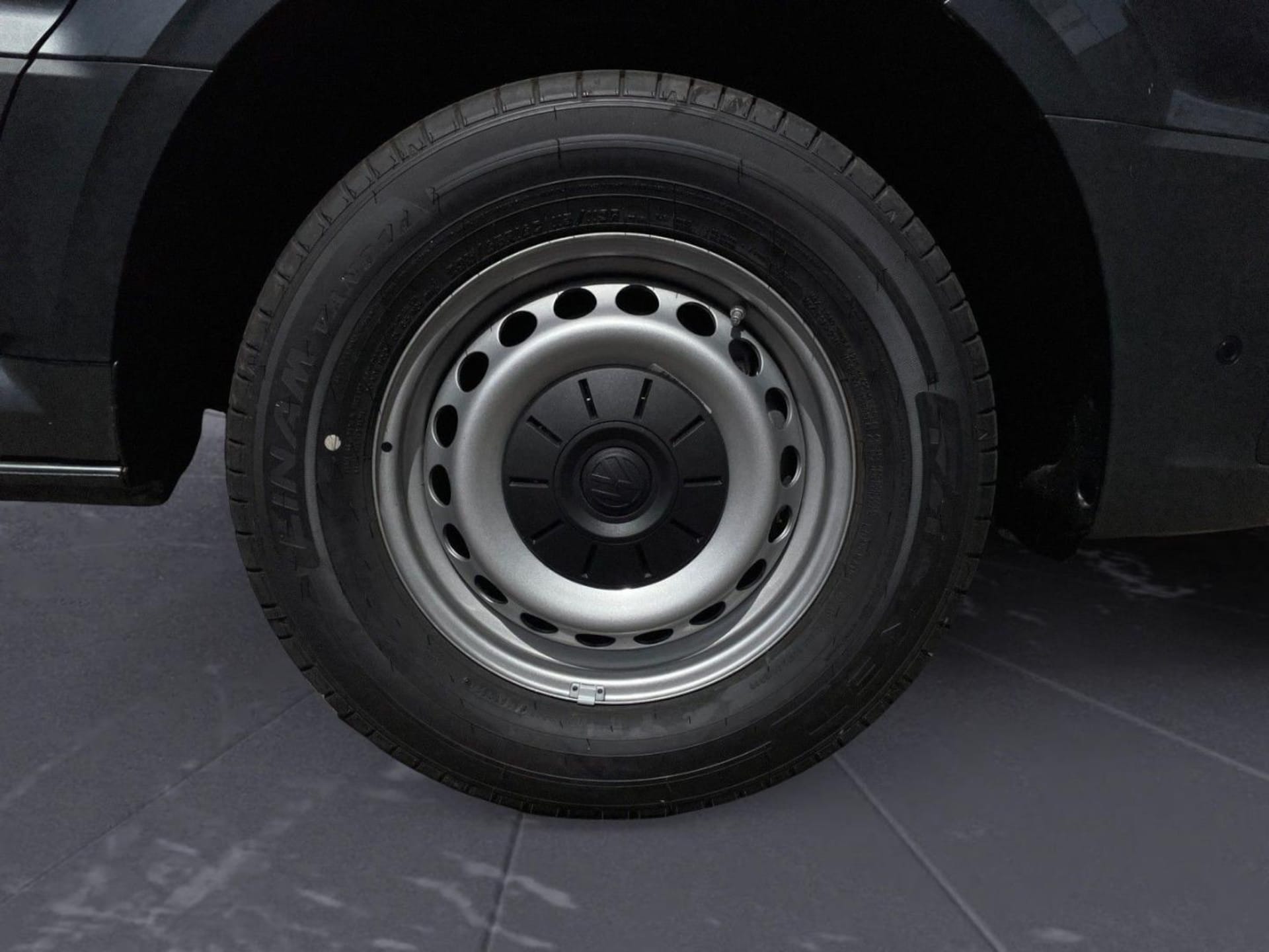 Volkswagen Grand California 680