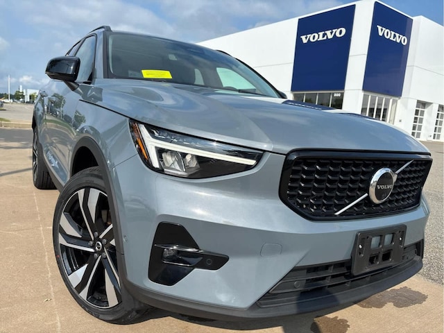 2023 Volvo XC40