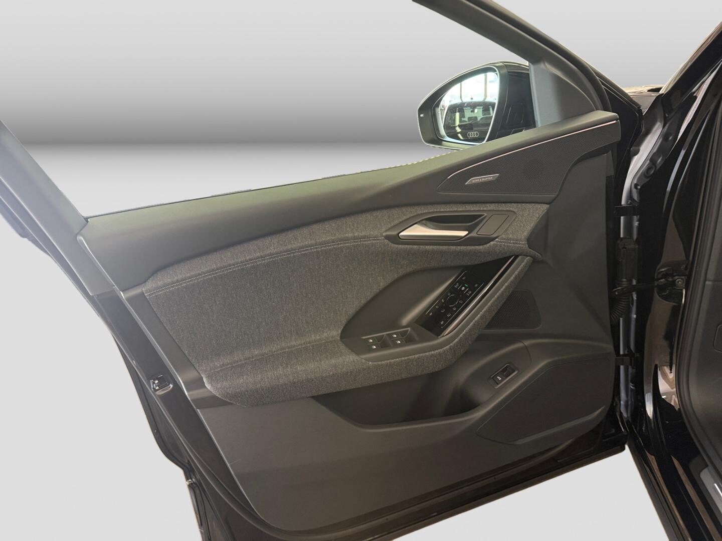 Bild über Audi Q6 SUV e-tron S line business e-tron performance 225 kW - für weitere Informationen kontaktieren Sie den Audi Partner