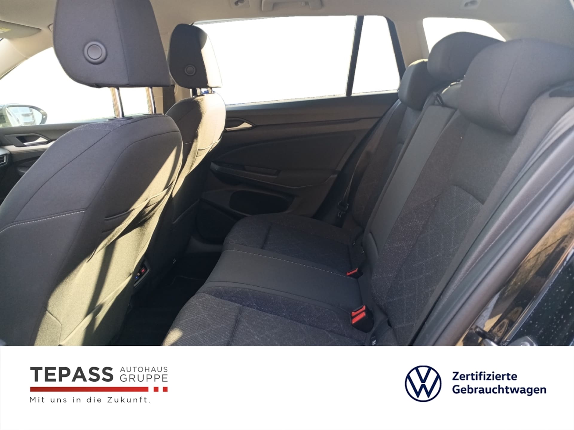 Volkswagen Golf Variant Life