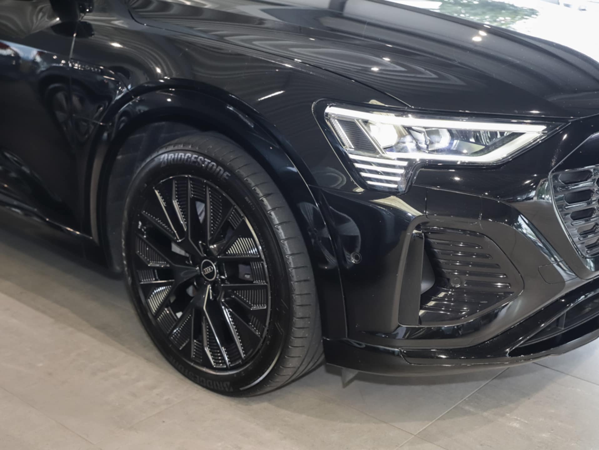 Audi Q8 e-tron S line