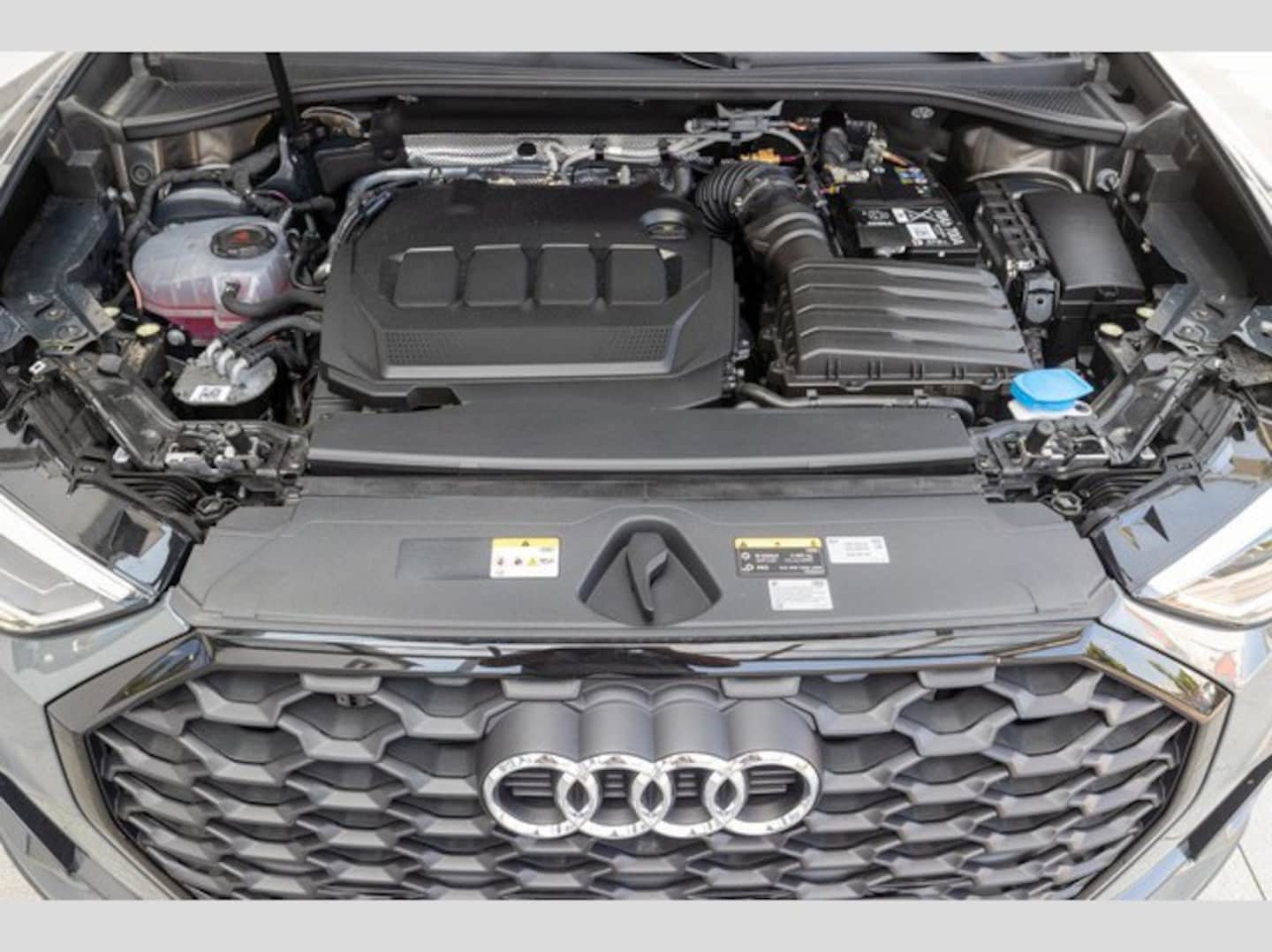 Bild über Audi Q3 Sportback TDI 110 kW S tronic - für weitere Informationen kontaktieren Sie den Audi Partner