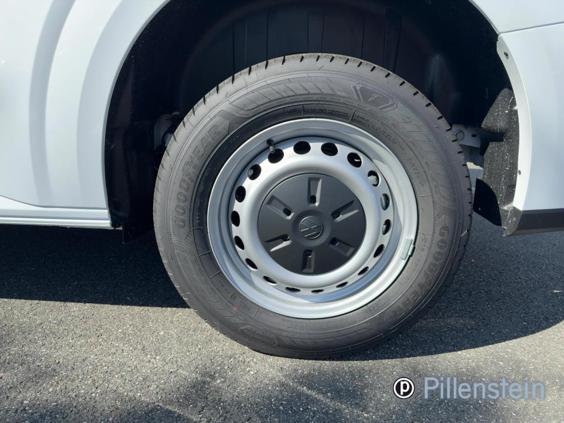 Volkswagen Transporter Kasten kurzer Radstand