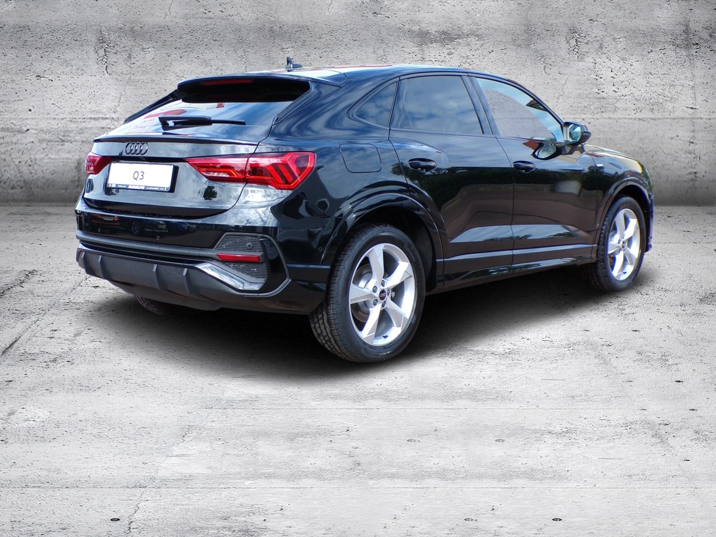 Bild über Audi Q3 Sportback S line 35 TFSI S tronic - für weitere Informationen kontaktieren Sie den Audi Partner