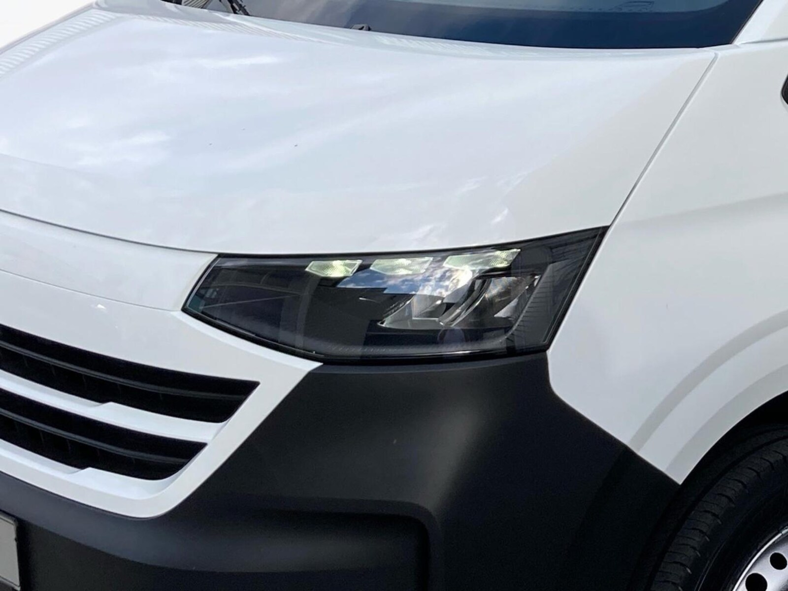 Volkswagen Transporter Kasten kurzer Radstand – Bild 6