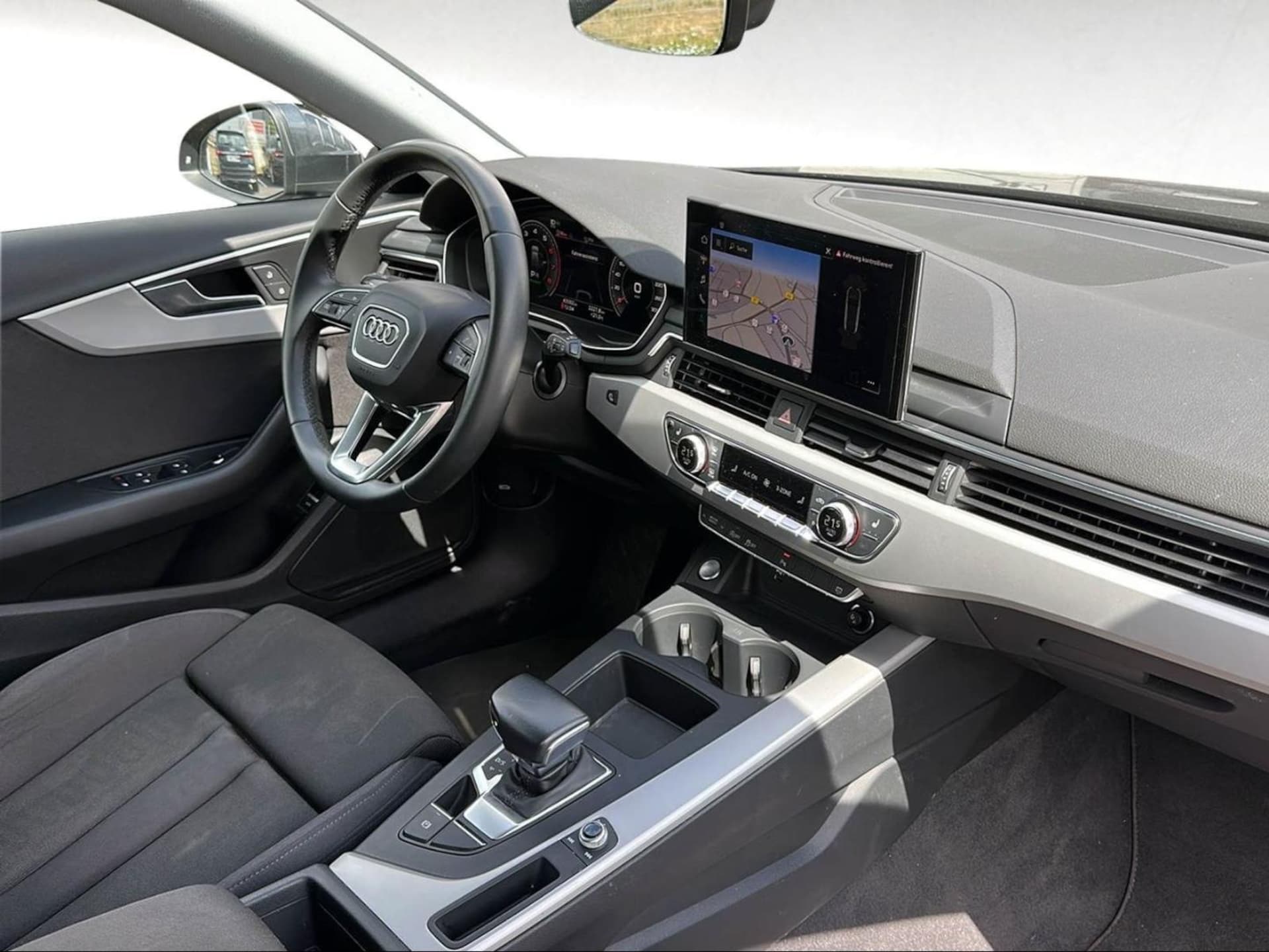Audi A4 Avant S line