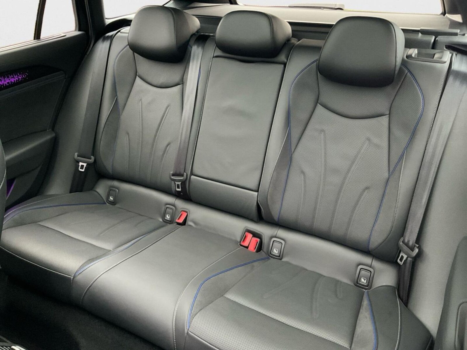 Volkswagen Passat – Bild 13