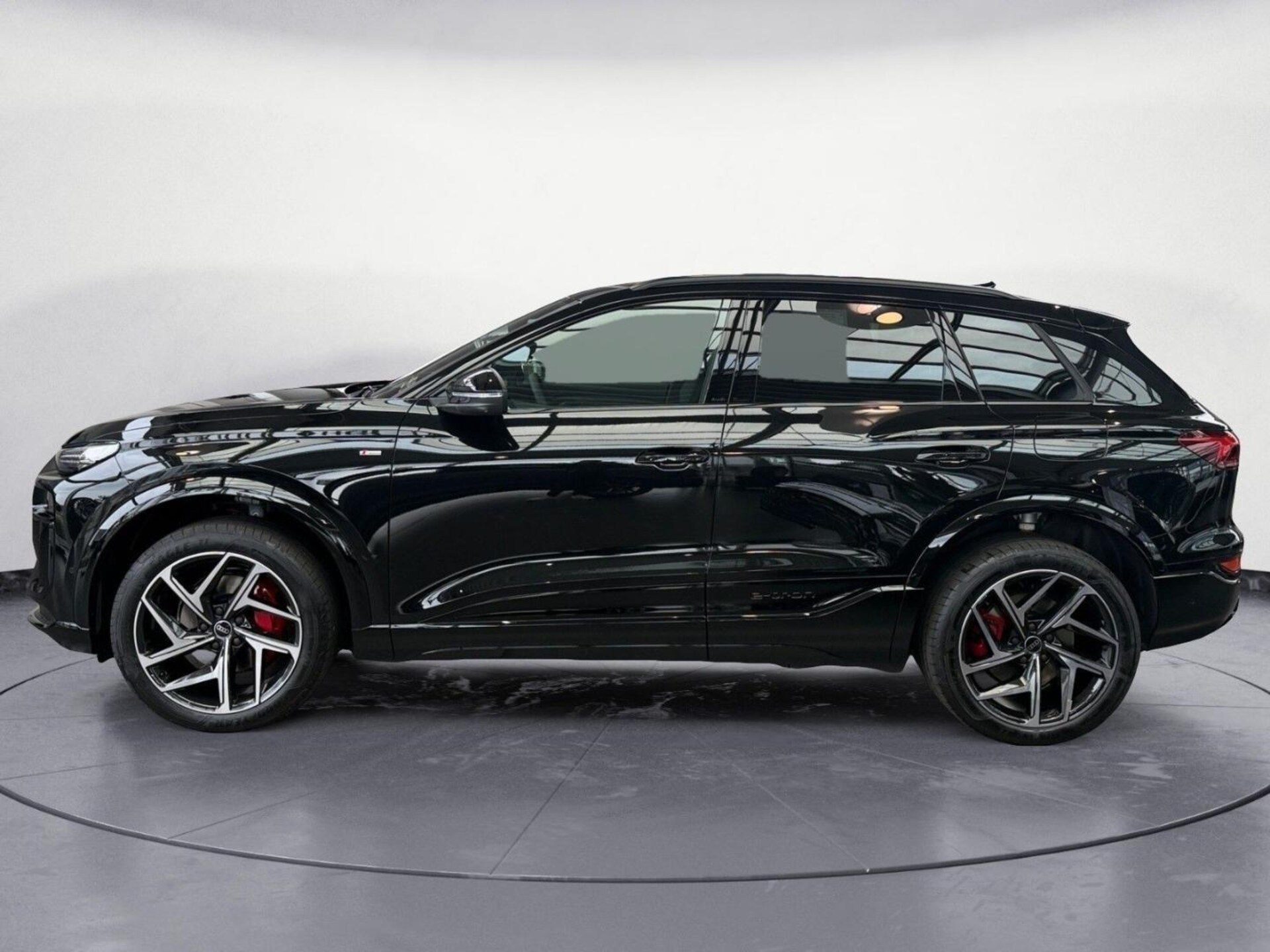 Audi Q6 SUV e-tron