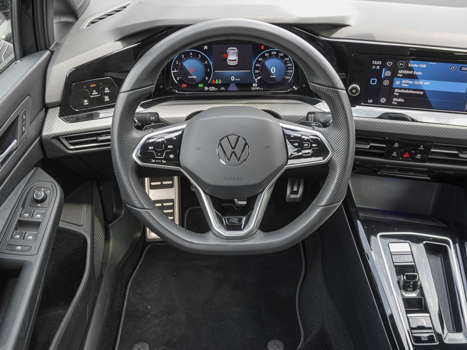 Volkswagen Golf R-Line