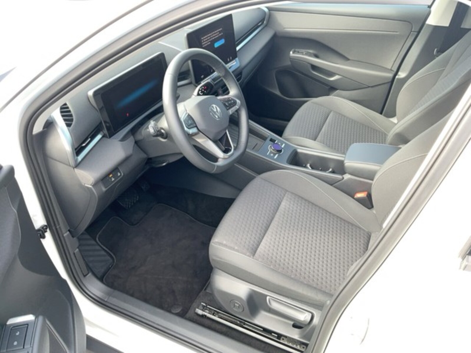 Volkswagen T-Roc – Bild 9