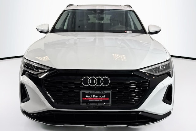 2024 Audi Q8 e-tron