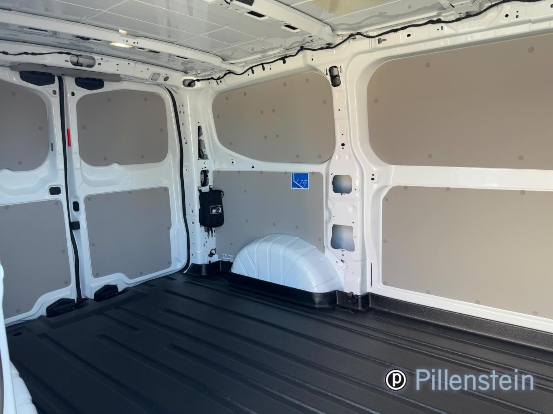 Volkswagen Transporter Kasten kurzer Radstand