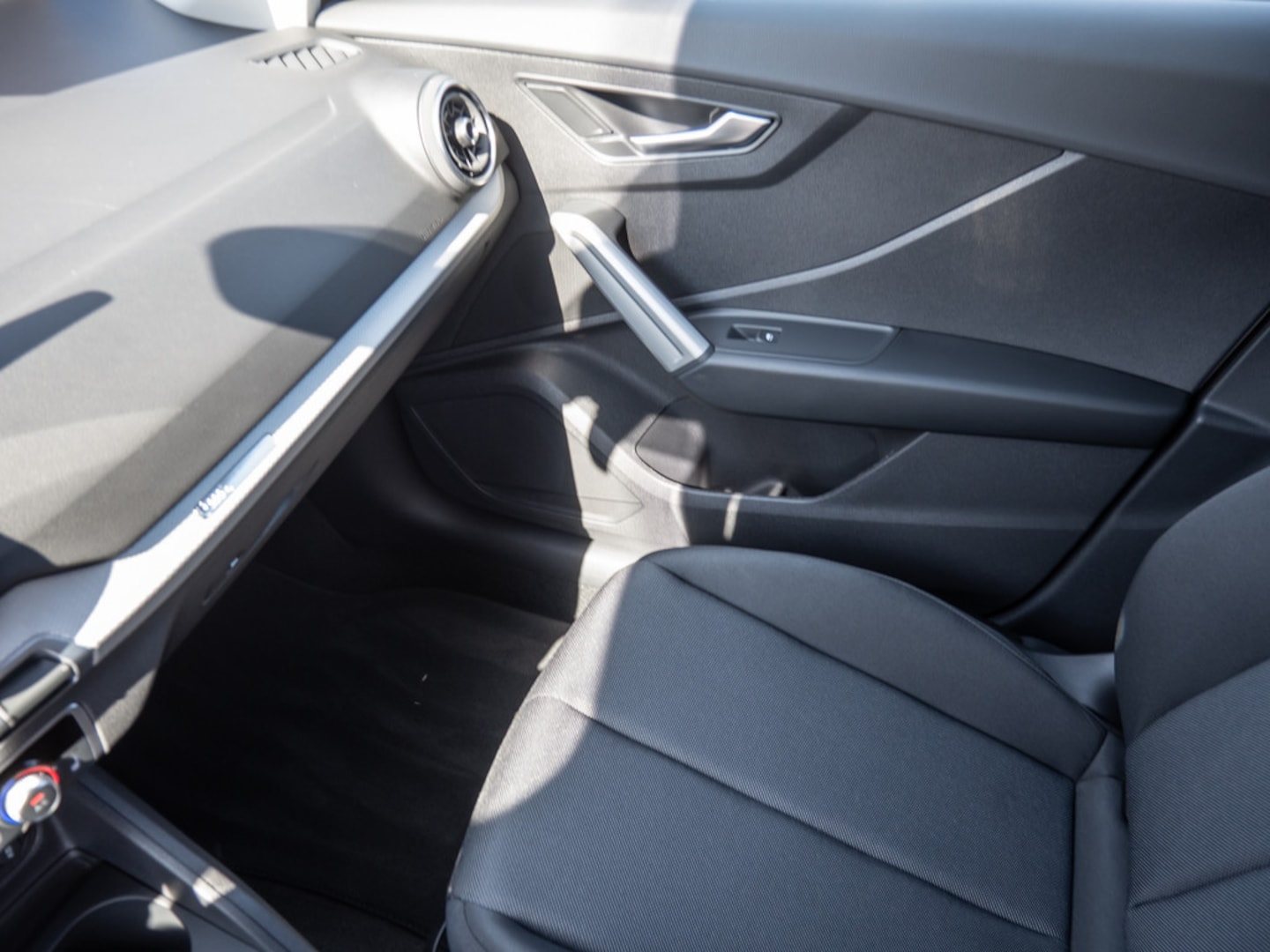 Bild über Audi Q2 advanced 35 TFSI S tronic - für weitere Informationen kontaktieren Sie den Audi Partner