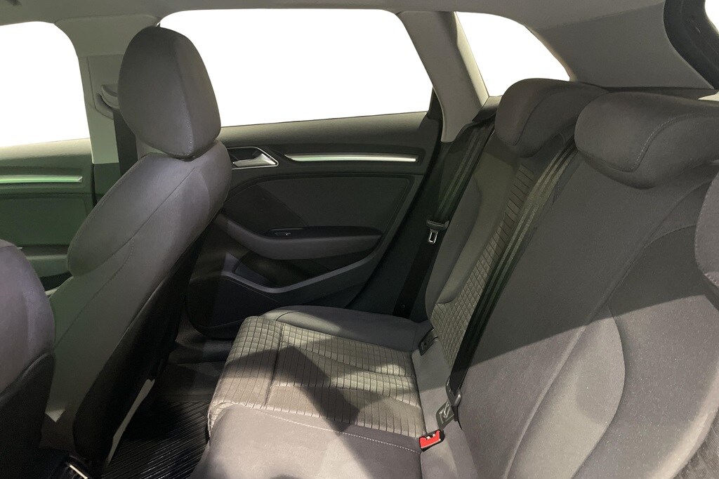 Bild som visar&nbsp;Audi A3 Sportback&nbsp;A3 Sportback 2.0 TDI quattro Proline Sport 184 hk S tronic - för mer information kontakta din Audi Partner