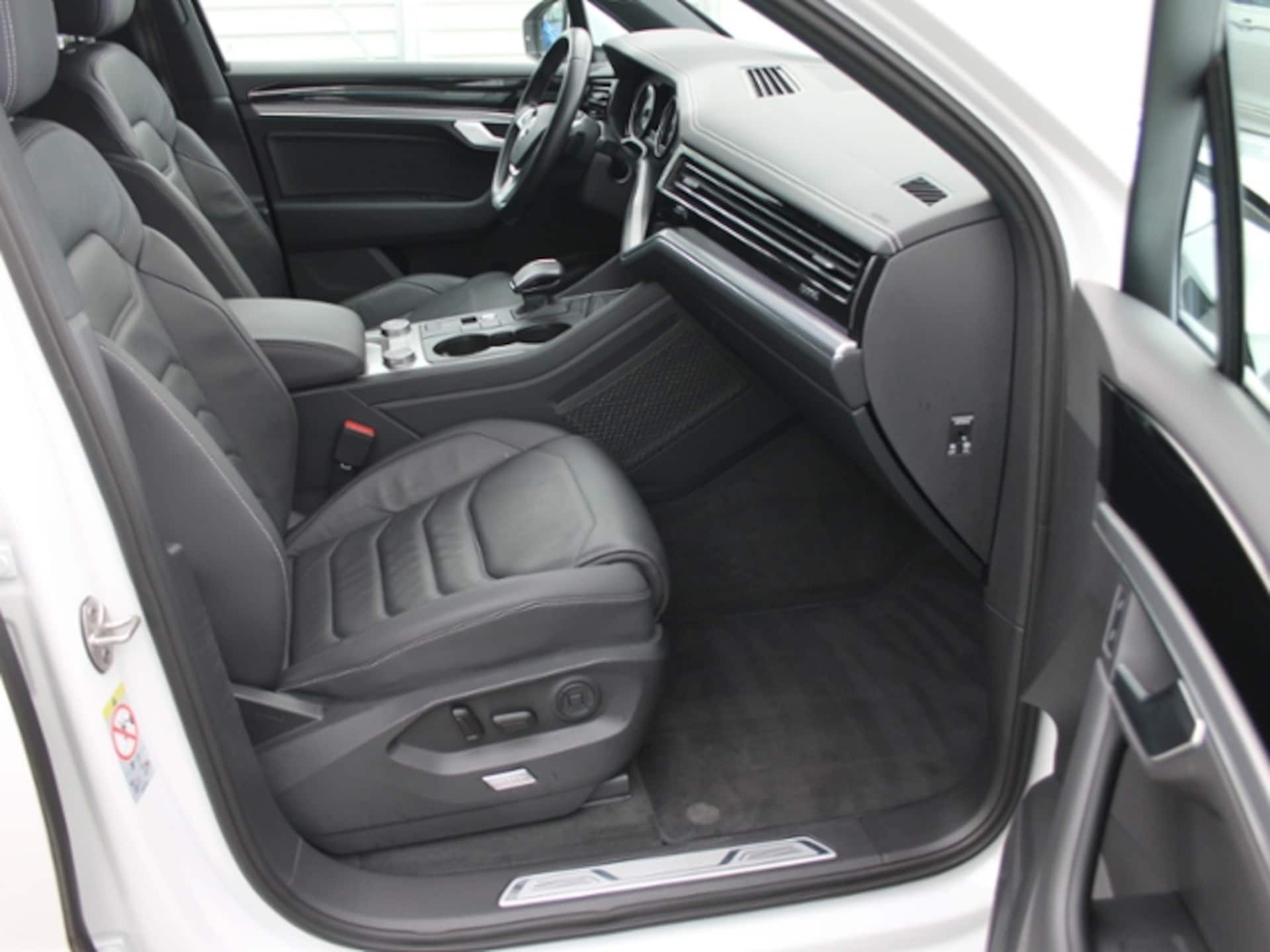 Volkswagen Touareg Basis-Modell