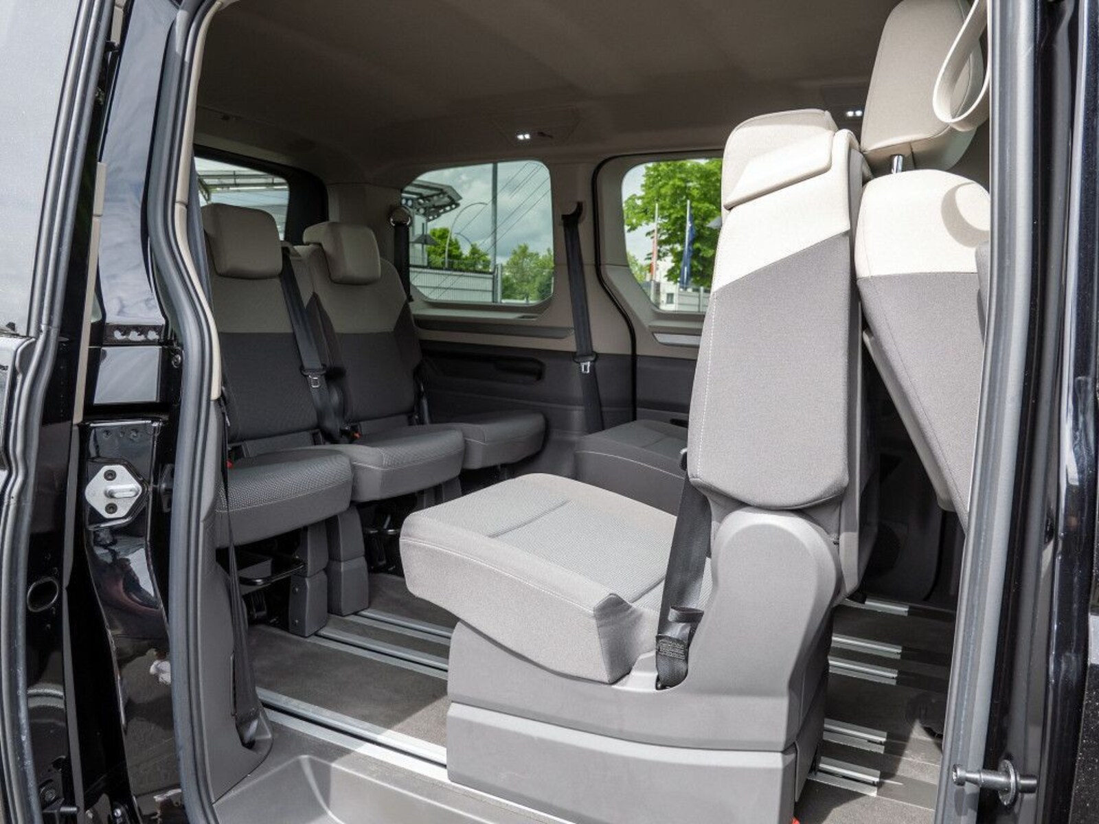 Volkswagen Multivan – Bild 8