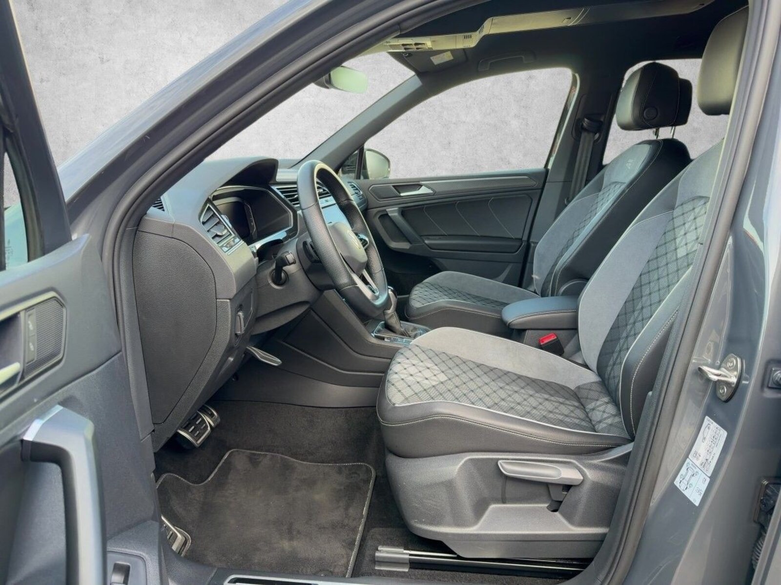 Volkswagen Tiguan – Bild 9