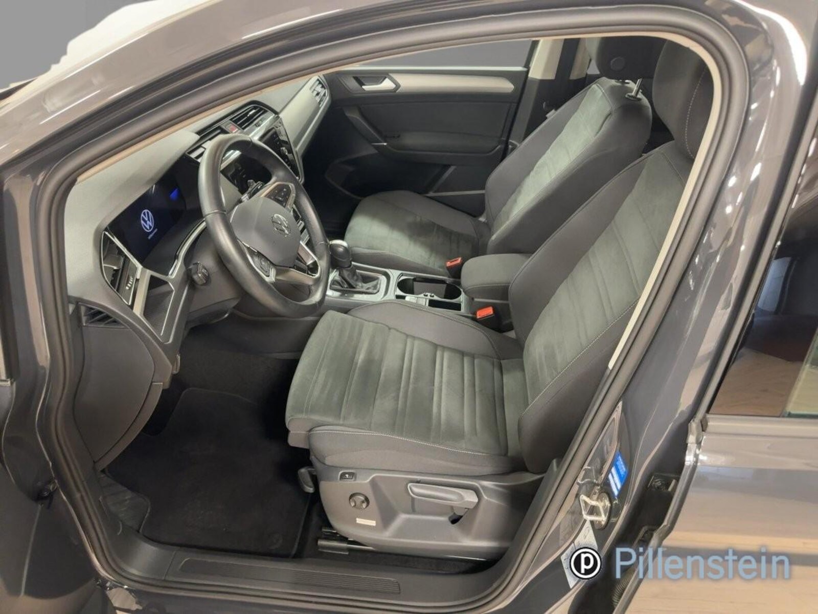 Volkswagen Touran – Bild 6
