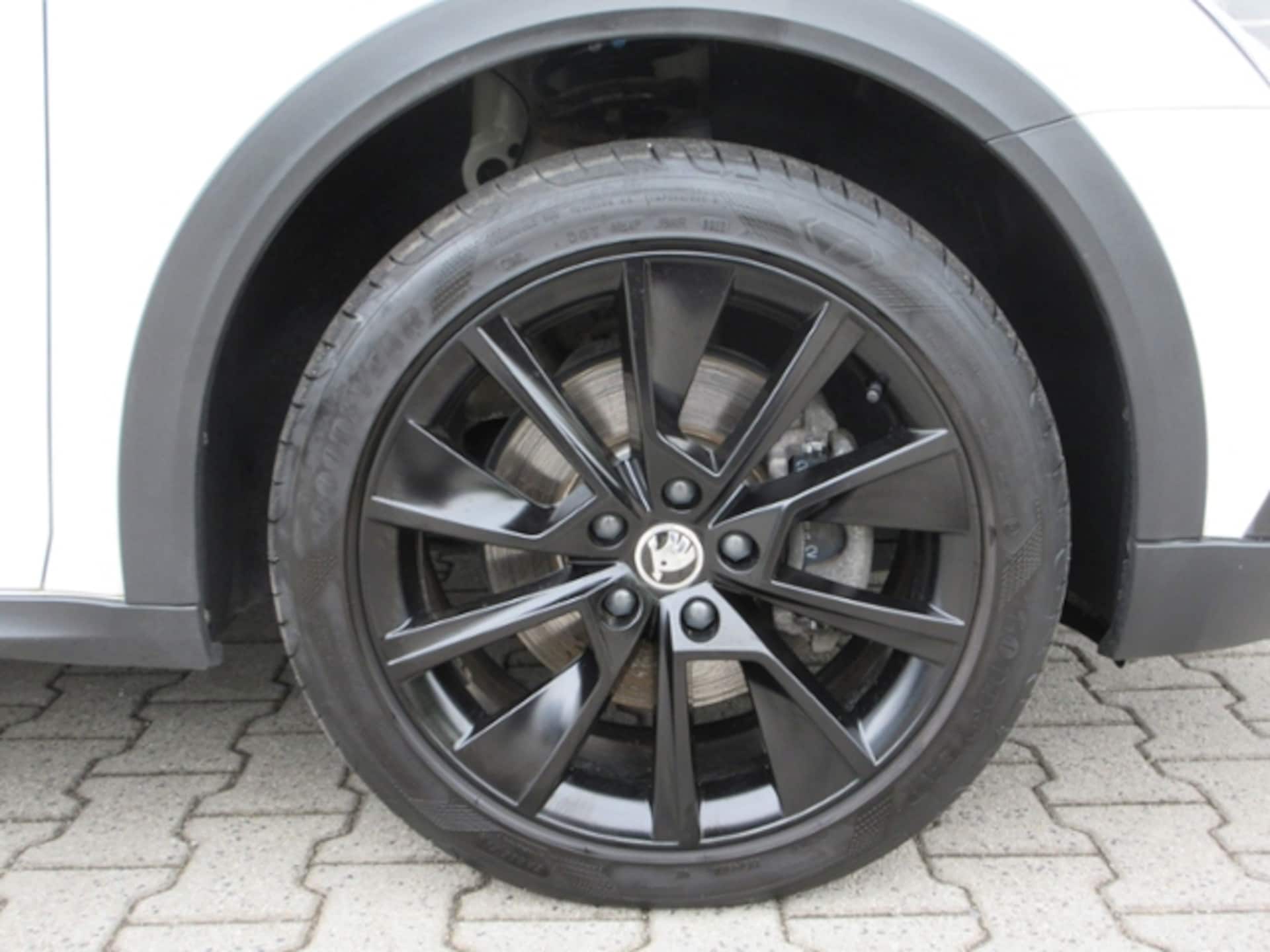 Skoda Octavia Combi SCOUT